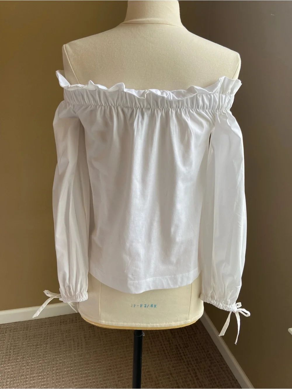 Banana‎ Republic Cotton White Off-Shoulder Ruffle Sleeve Top- XSmall, Summer